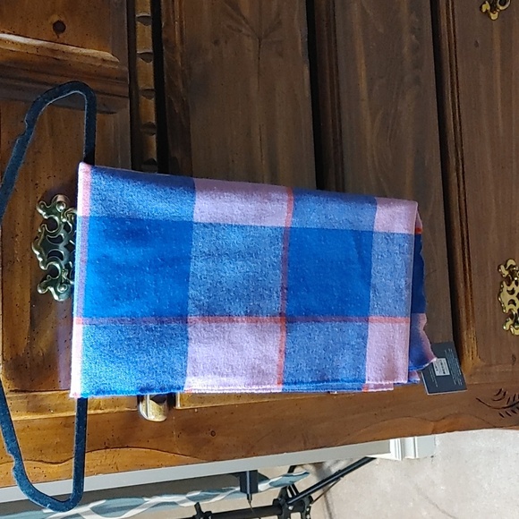 NWT Indigo Soft Plaid Blanket Scarf - Picture 3 of 10